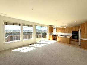 184 Baypoint Dr in San Rafael, CA - Building Photo - Building Photo