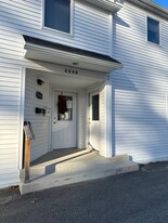 2540 US-202, Unit Ground Floor East in Winthrop, ME - Building Photo