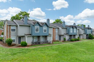Peppertree in Charlotte, NC - Building Photo