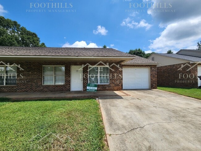 property at 109 Premiere Ct