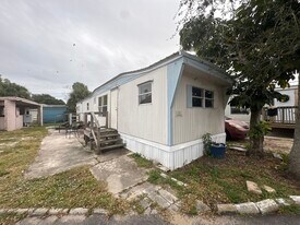 920 Boardwalk Ln in Cocoa, FL - Building Photo
