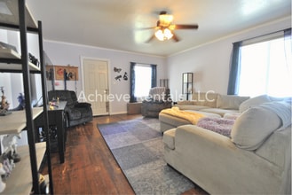 328 N 200 W in Logan, UT - Building Photo - Building Photo