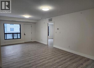 3370 Stella Crescent in Windsor, ON - Building Photo - Building Photo