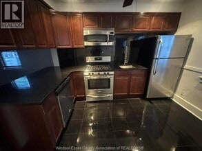 1479 Parent  UPPER in Windsor, ON - Building Photo - Building Photo