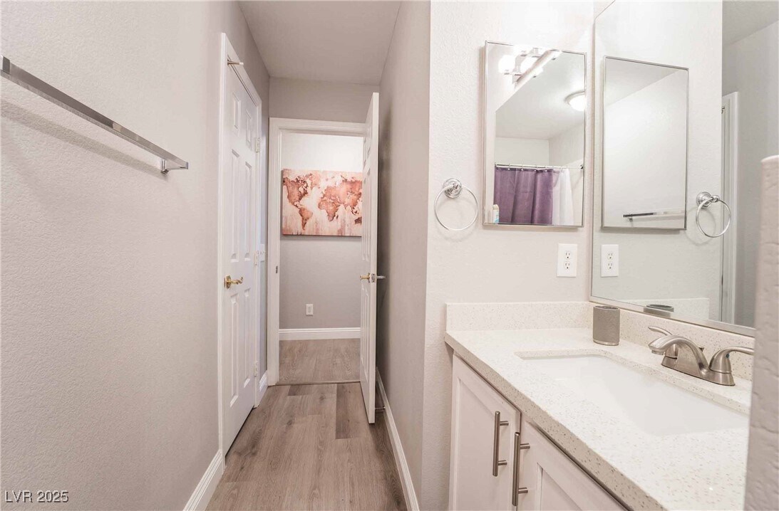 5516 Honey Mesquite Ln in Las Vegas, NV - Building Photo