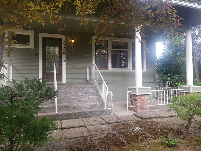 15314 SE East Ave in Milwaukie, OR - Foto de edificio - Building Photo