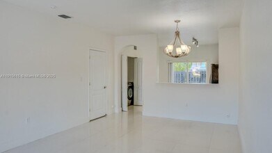 17046 SW 137th Pl in Miami, FL - Building Photo - Building Photo
