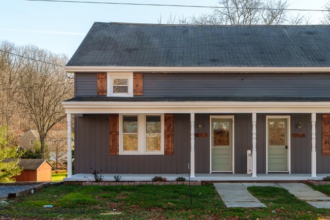 property at 1096 W Penn Grant Rd