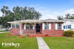 719 W Ohio Ave, Unit 405 in Tampa, FL - Building Photo