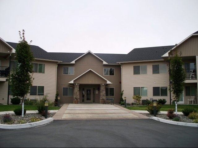 Tullamore Senior Apartments in Lewiston, ID - Foto de edificio