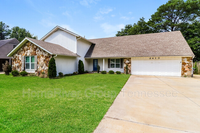 2413 Ridgeway Rd in Memphis, TN - Building Photo - Building Photo