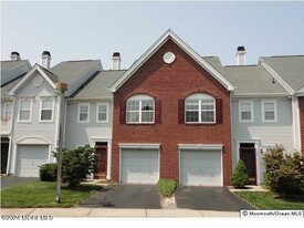 28 Alpine Rd in Holmdel, NJ - Building Photo