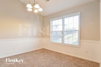 4512 Camden Ridge Dr in Greensboro, NC - Foto de edificio - Building Photo