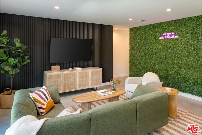 3730 E Camino San Miguel in Palm Springs, CA - Building Photo - Building Photo