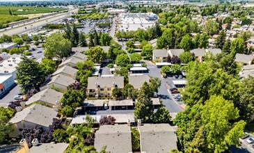 The Orchards in Modesto, CA - Building Photo - Building Photo