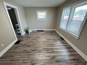 211 Snyder St, Unit 213 in Springfield, OH - Building Photo - Building Photo