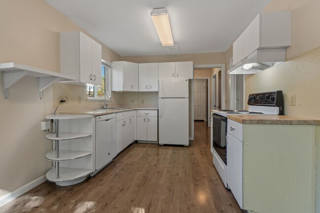 1325 Kirman Ave in Reno, NV - Building Photo - Building Photo