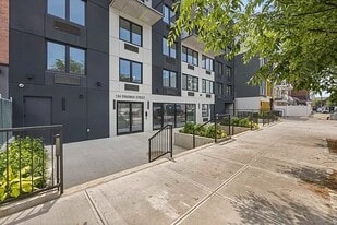 134 Erasmus St in Brooklyn, NY - Building Photo