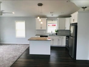 346 Admiral St in Providence, RI - Building Photo - Building Photo