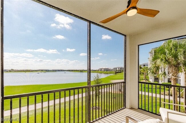 5629 Double Eagle Cir, Unit 4227 in Ave Maria, FL - Foto de edificio - Building Photo