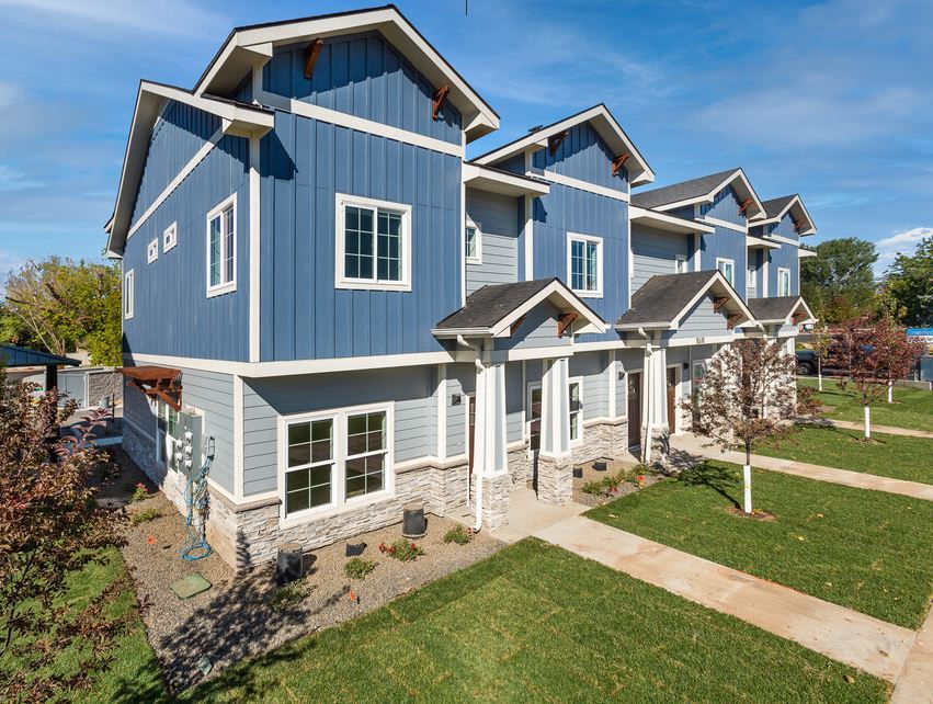 Five Mile Crossing Townhomes in Boise, ID - Foto de edificio