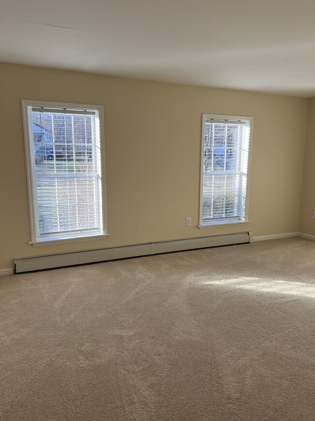 9 Apple Blossom Ln in Ithaca, NY - Building Photo - Building Photo