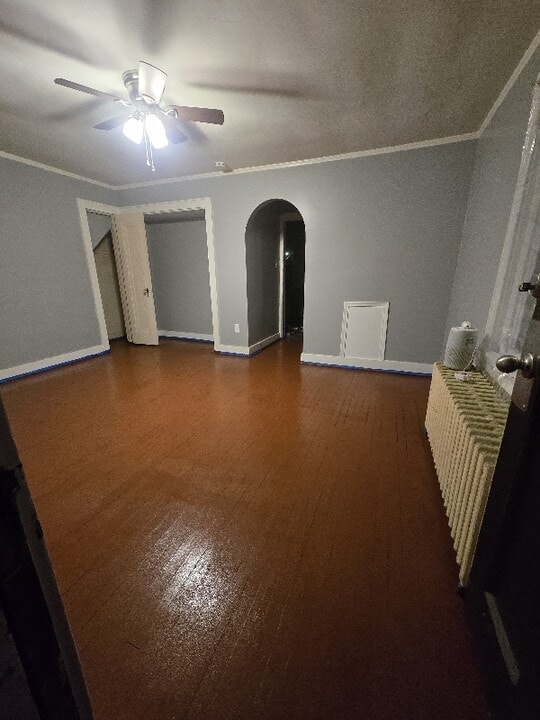 327 Rustic Ave in Mount Oliver, PA - Foto de edificio