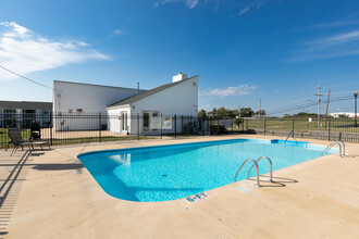 Timber Ridge Apartments in Hillsboro, MO - Building Photo - Building Photo