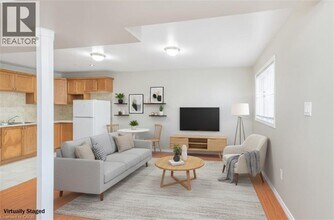 100 Burlington St E in Hamilton, ON - Building Photo - Building Photo