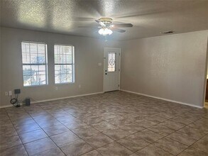 604 Shady Grove Dr in Granbury, TX - Building Photo - Building Photo