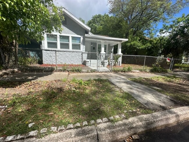 1031 W 26th St in Jacksonville, FL - Building Photo - Building Photo