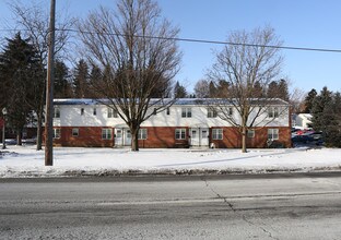 John S. Moore Homes in Mechanicville, NY - Foto de edificio - Building Photo