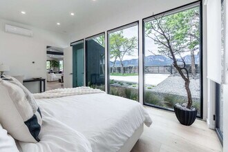 712 S Cherryvale Rd in Boulder, CO - Foto de edificio - Building Photo