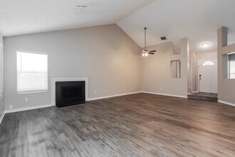 10201 Evening Trail Dr in Riverview, FL - Building Photo - Building Photo