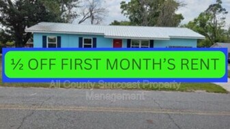 208 NE Rowena St in Madison, FL - Building Photo