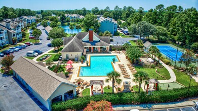 Palmetto Pointe in Myrtle Beach, SC - Building Photo - Building Photo