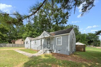 2724 Steele St in Memphis, TN - Building Photo - Building Photo