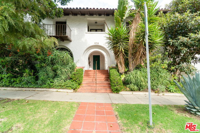 property at 476 Landfair Ave