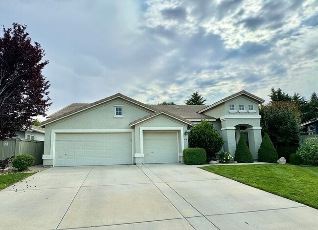 9574 Steep Climb Ct in Reno, NV - Building Photo - Building Photo