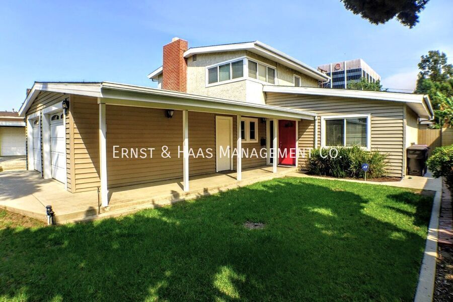 3700 Weston Pl in Long Beach, CA - Building Photo