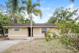 4434 Armeda Ave in Ft. Myers, FL - Building Photo