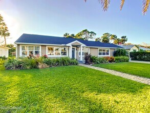762 S Beach St in Ormond Beach, FL - Building Photo - Building Photo