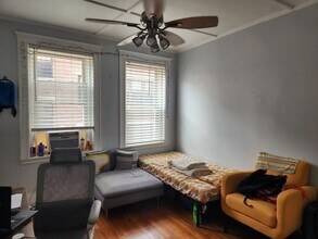 131 Park Dr in Boston, MA - Building Photo - Building Photo