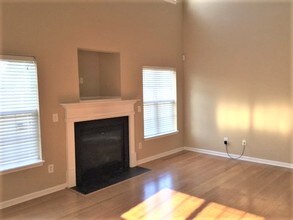 3643 Sunset Hollow Dr in High Point, NC - Foto de edificio - Building Photo