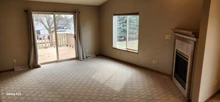 705 Kramer Ln in Kimberly, WI - Foto de edificio - Building Photo
