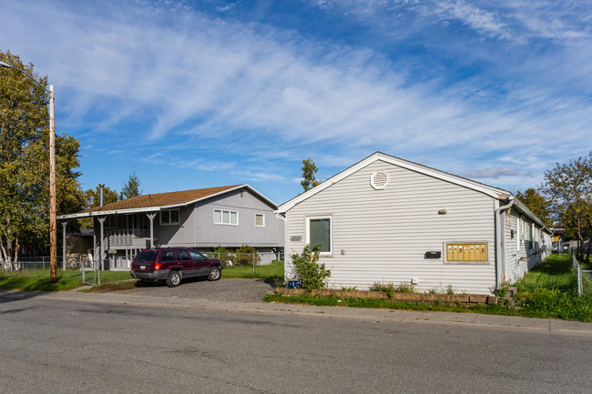 1315 Latouche St in Anchorage, AK - Building Photo - Building Photo