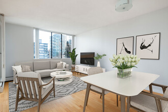Crystal Court in Vancouver, BC - Building Photo - Building Photo