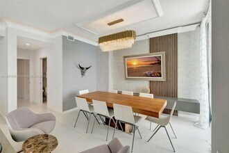 501 NE 31st St, Unit PH4302 in Miami, FL - Building Photo - Building Photo