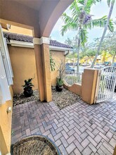 988 SW 154th Path-Unit -0 in Miami, FL - Building Photo - Building Photo