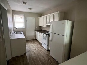 3667 Wylly Ave in Brunswick, GA - Building Photo - Building Photo